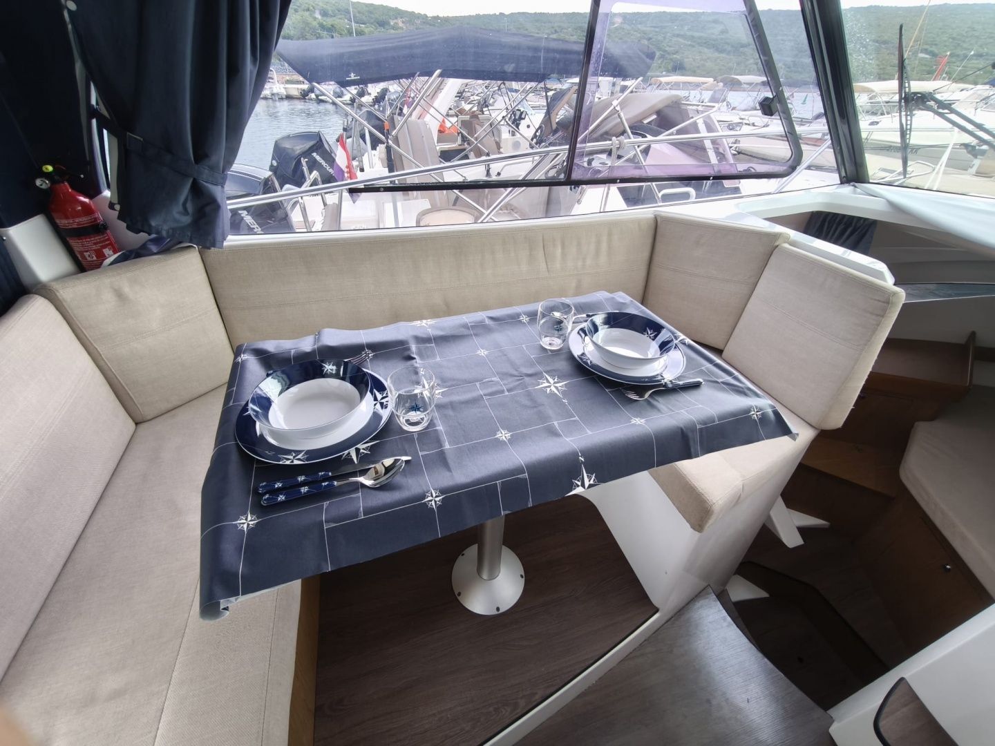 Beneteau Antares 8.80 | 14