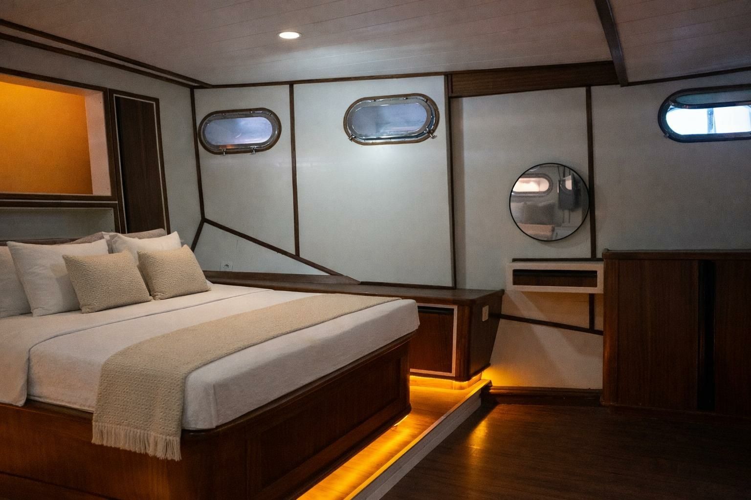 Custom Built 85 | Miss Elizya