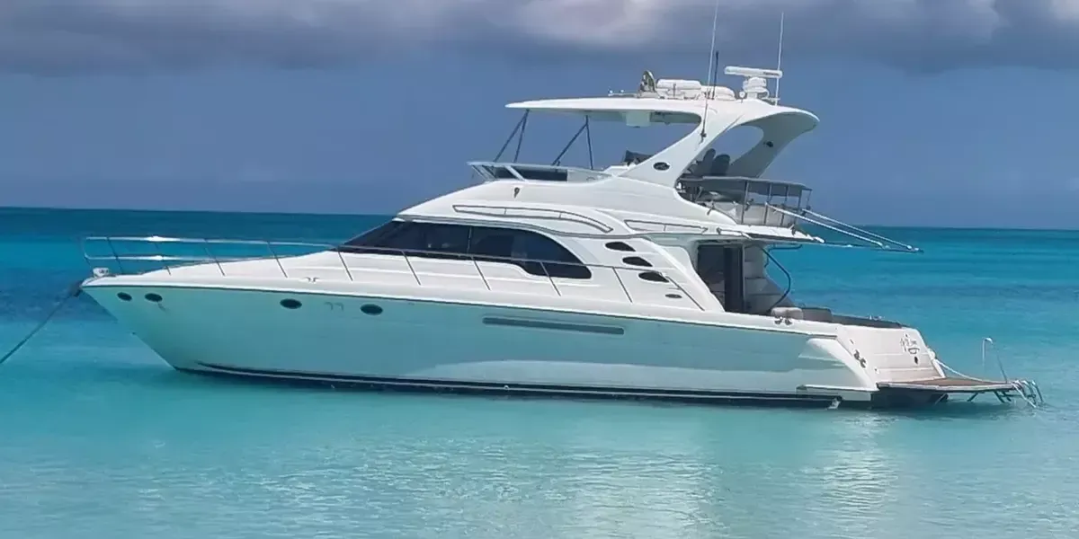 Sea Ray 560 Sedan Bridge | Life Of Luxury