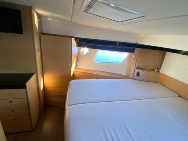 Bavaria Virtess 420 Fly | Mia Sophie