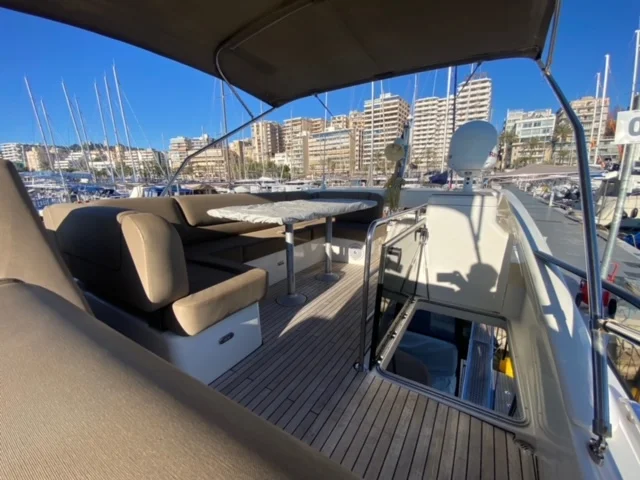 Bavaria Virtess 420 Fly | Mia Sophie