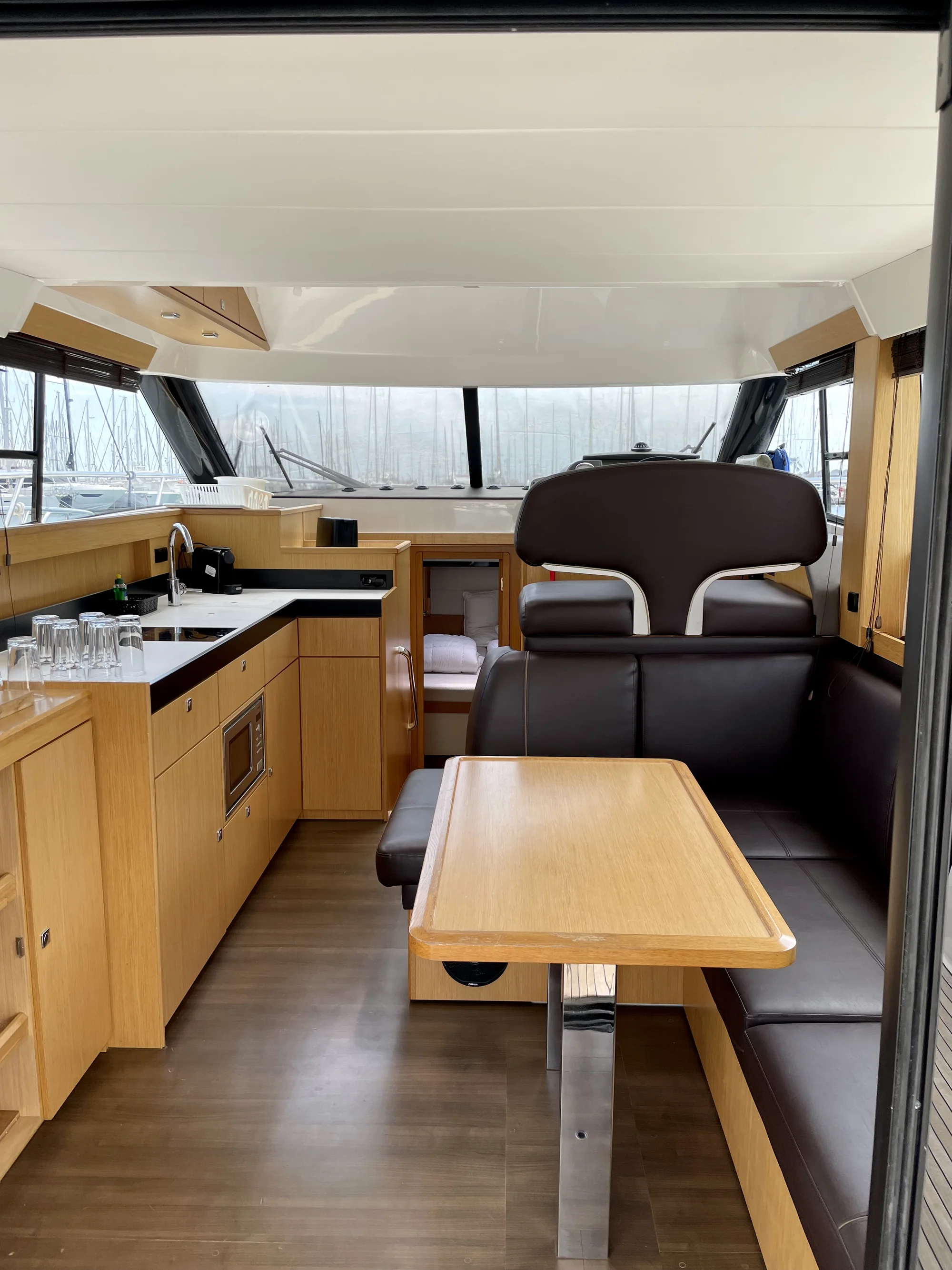 Bavaria Virtess 420 Fly | Mia Sophie