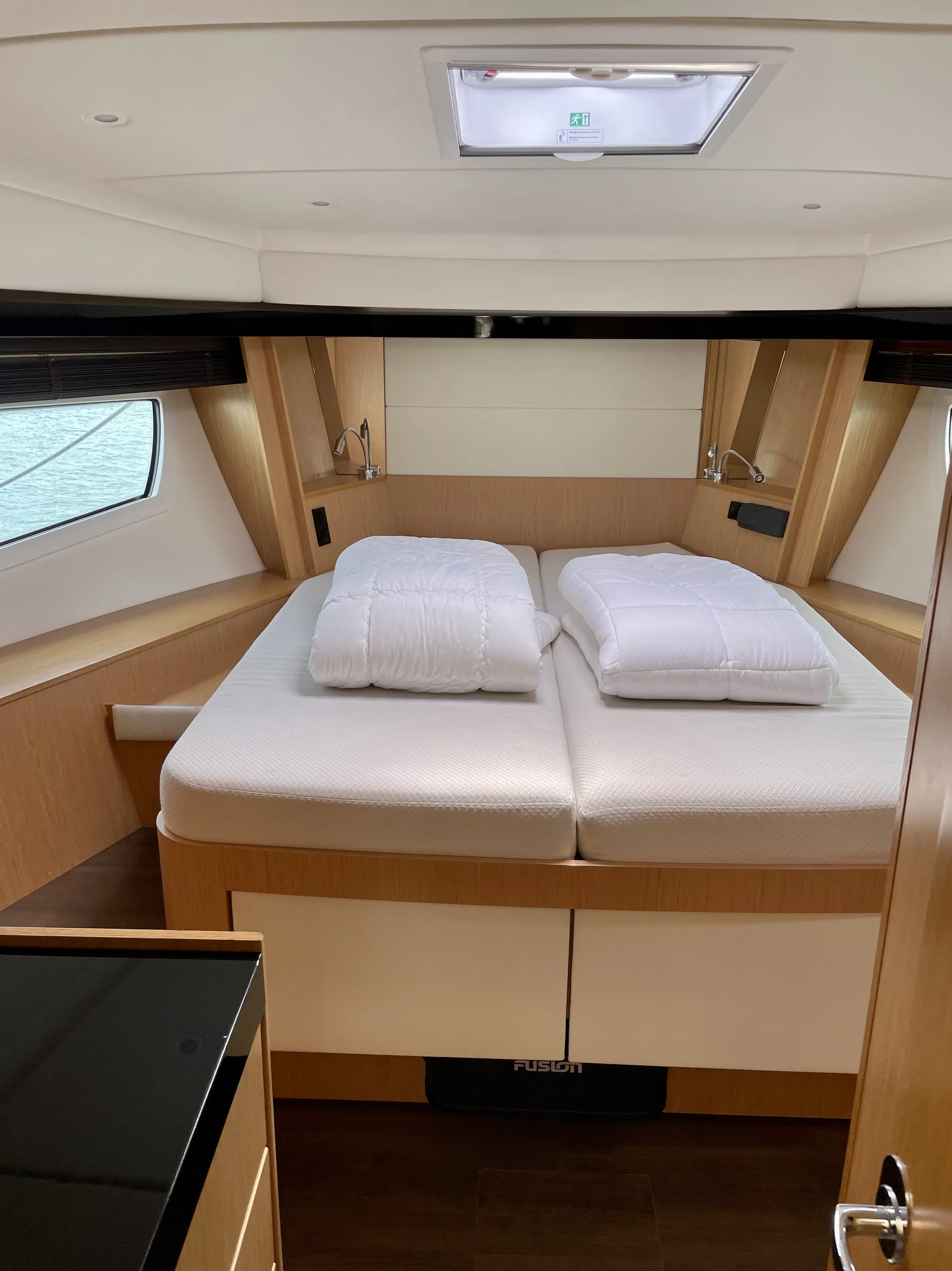Bavaria Virtess 420 Fly | Mia Sophie