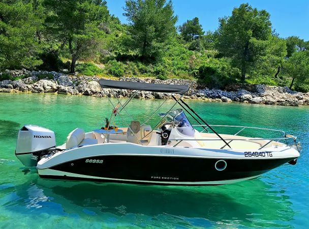 Sessa Key Largo 24 | Dory