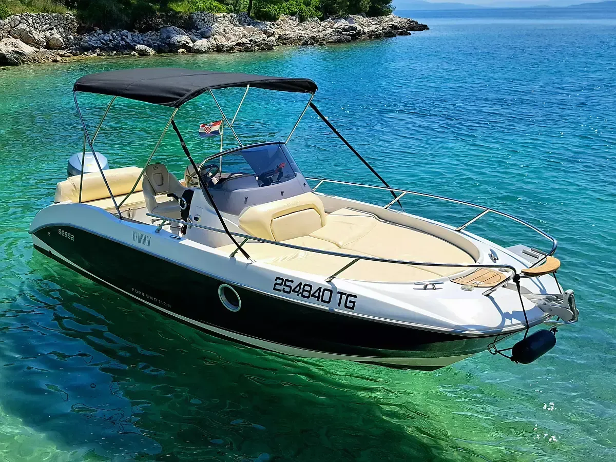 Sessa Key Largo 24 | Dory