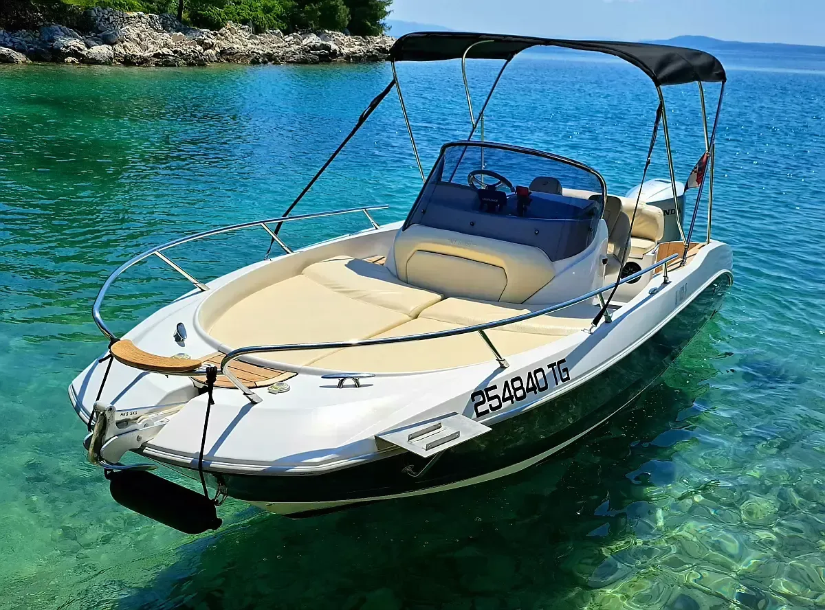 Sessa Key Largo 24 | Dory