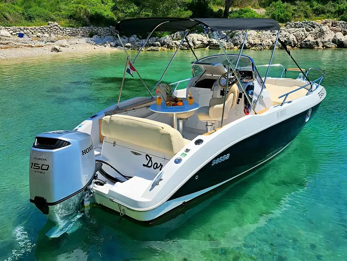 Sessa Key Largo 24 | Dory
