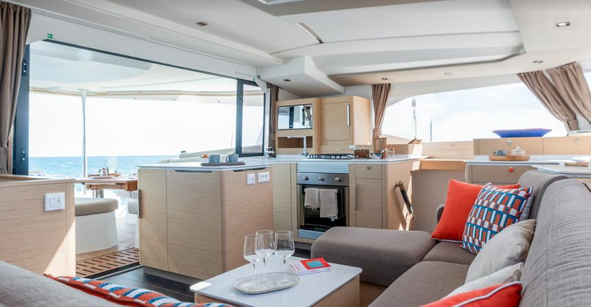Fountaine Pajot FP44 | Cat O Caster