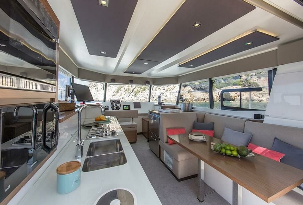 Fountaine Pajot MY 37 | Rossinante