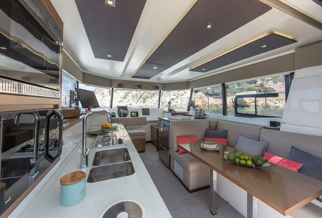 Fountaine Pajot MY 37 | Rossinante