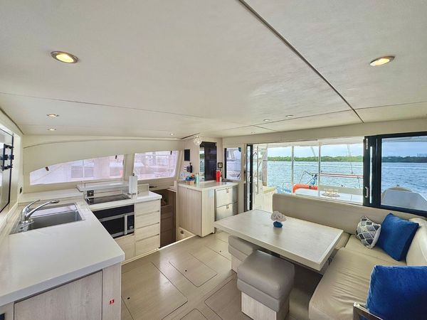 Leopard 43 PC | Great White