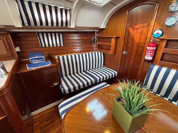 Beneteau Oceanis 38.1 | Blue Dreams