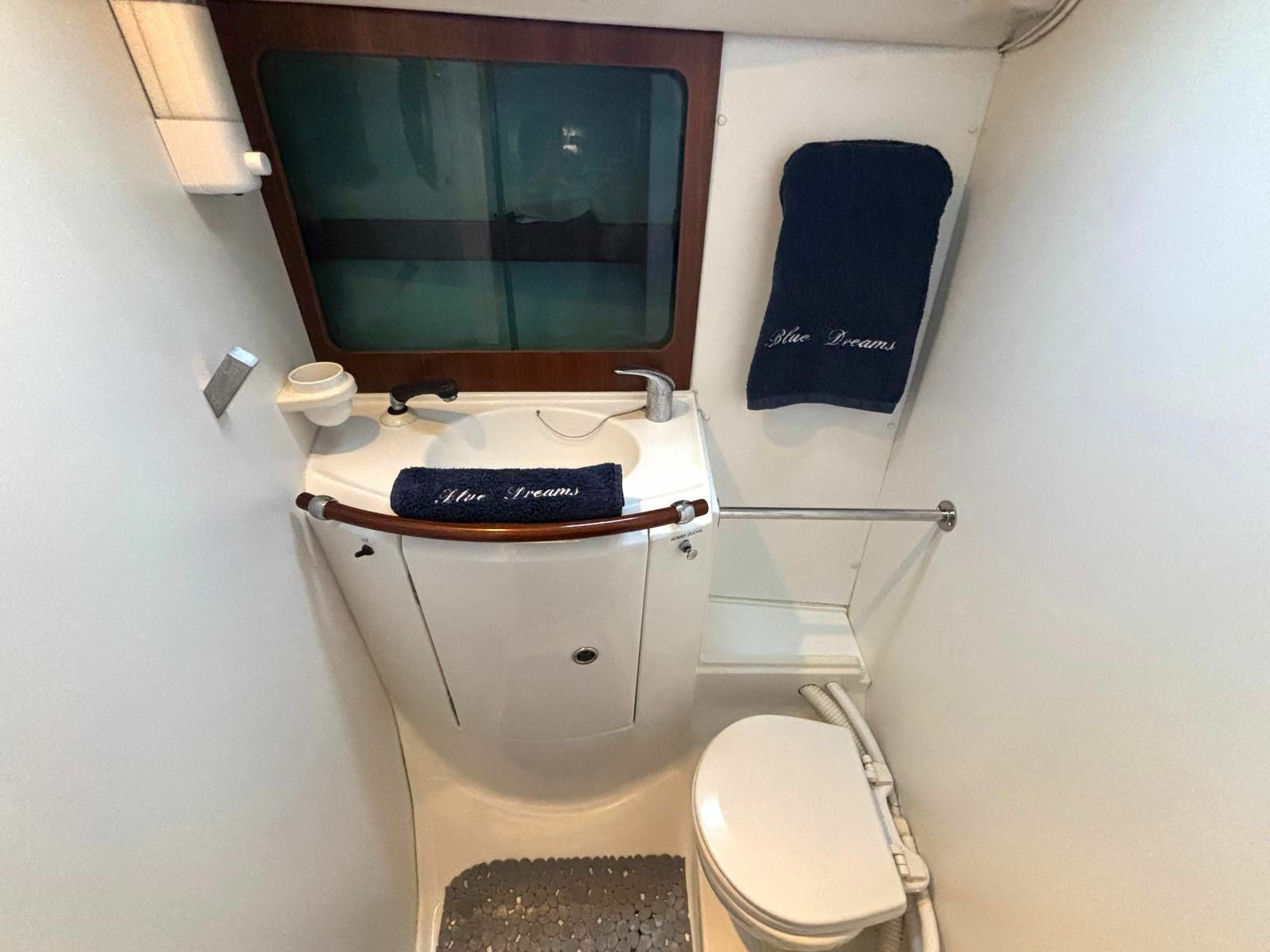 Beneteau Oceanis 38.1 | Blue Dreams