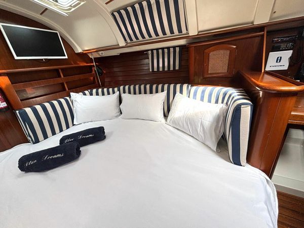 Beneteau Oceanis 38.1 | Blue Dreams