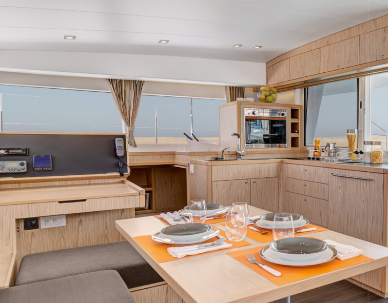 Lagoon 400 S2 | Christina 1