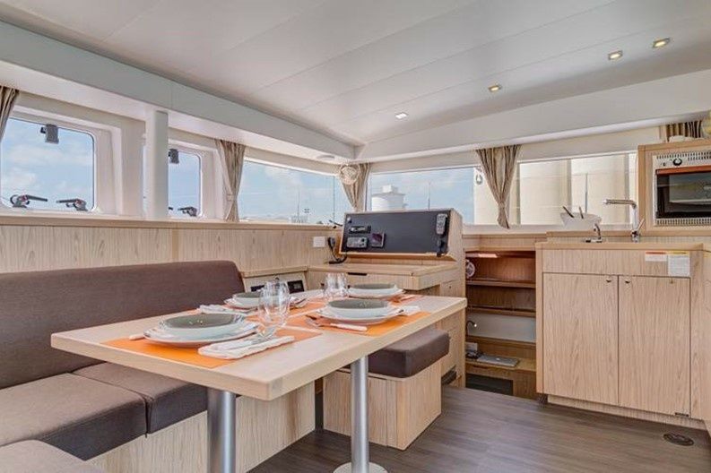 Lagoon 400 S2 | Christina 1