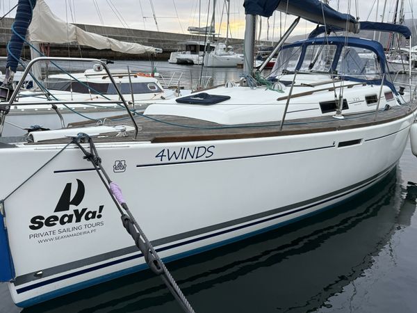 Dufour 325 | 4winds