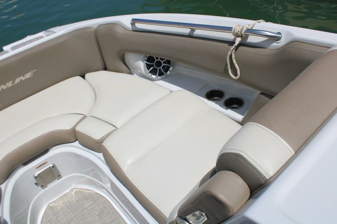 Crownline 255 | Skylark