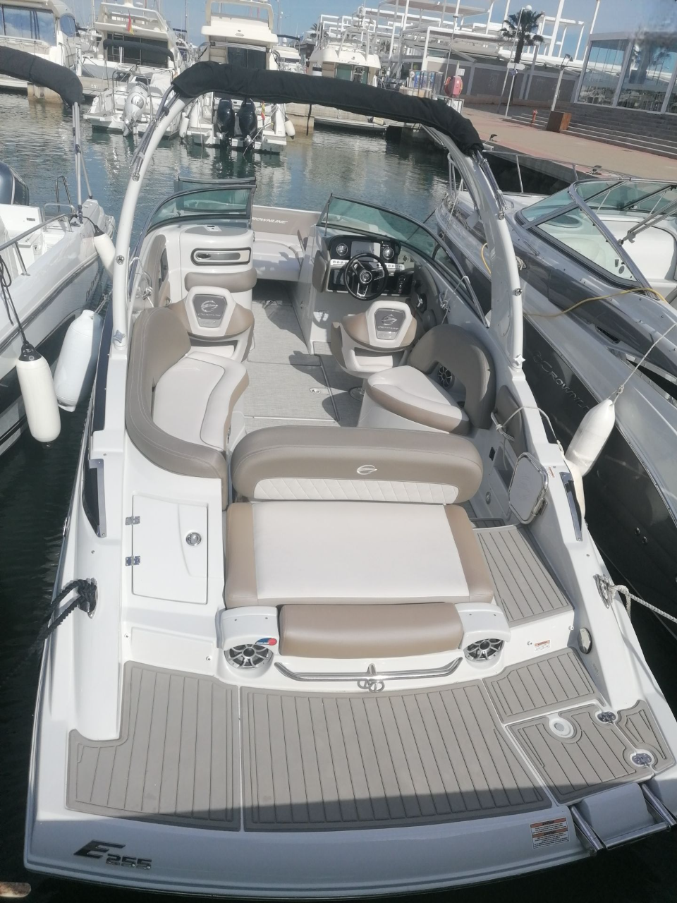 Crownline 255 | Skylark