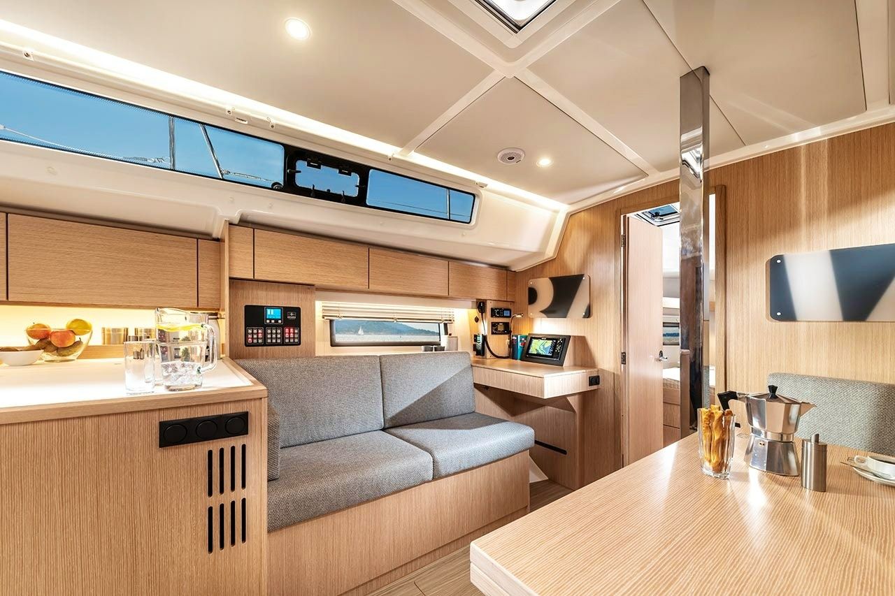 Bavaria C42 | AI