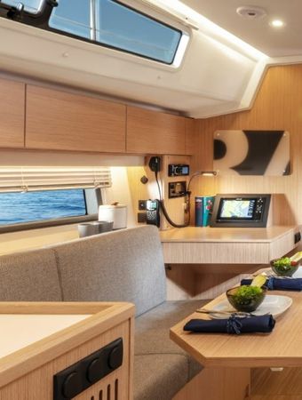 Bavaria C42 | AI