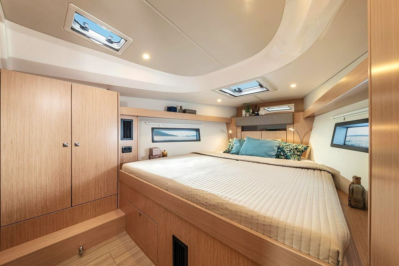 Bavaria C42 | AI