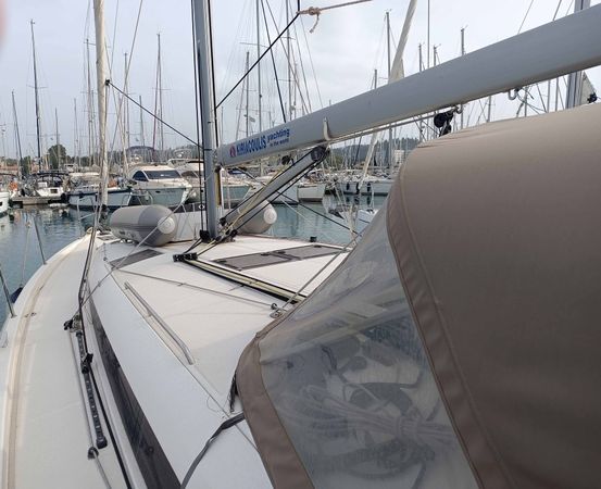 Jeanneau Sun Odyssey 440 | Funky One