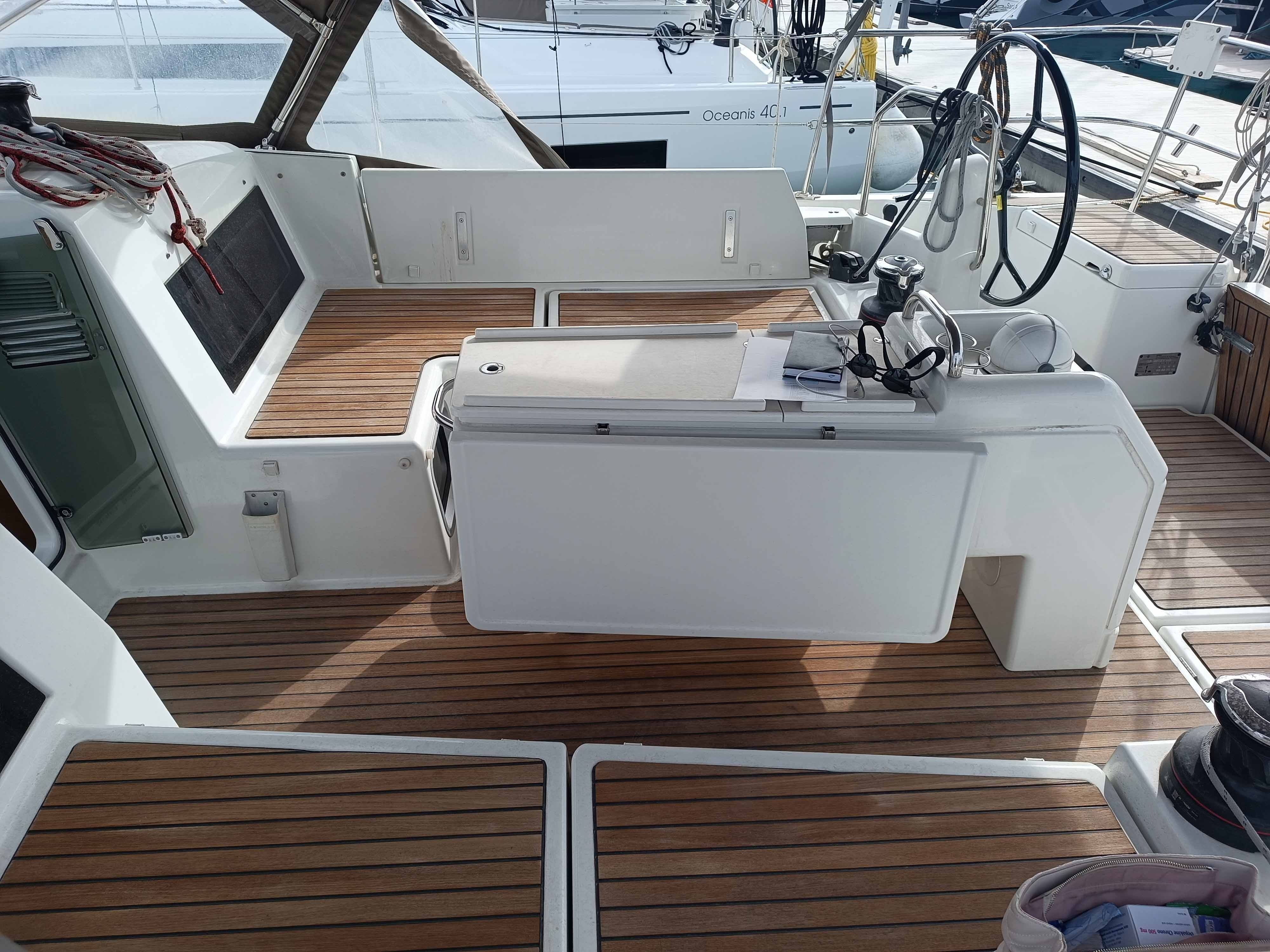 Jeanneau Sun Odyssey 440 | Funky One