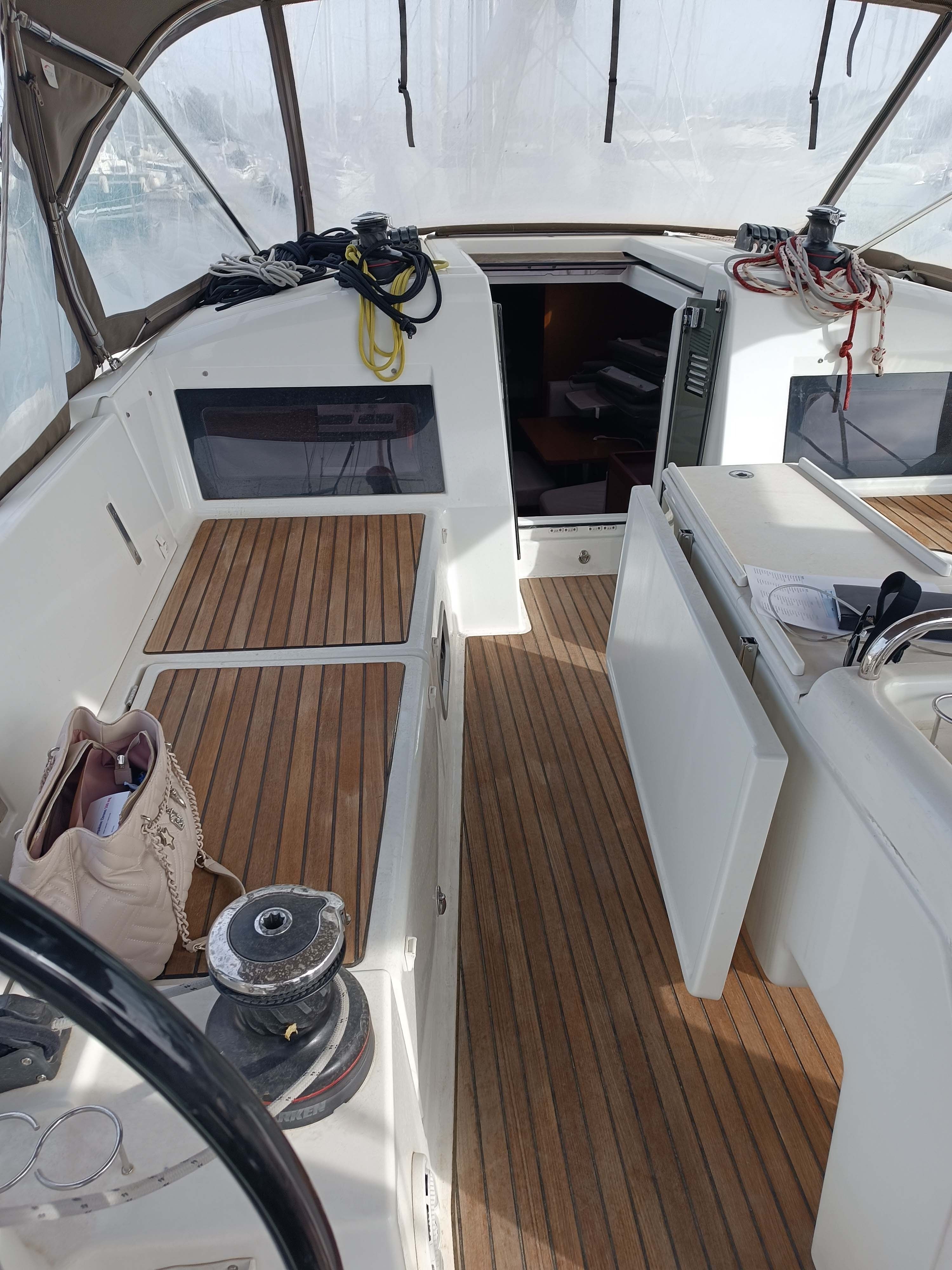 Jeanneau Sun Odyssey 440 | Funky One
