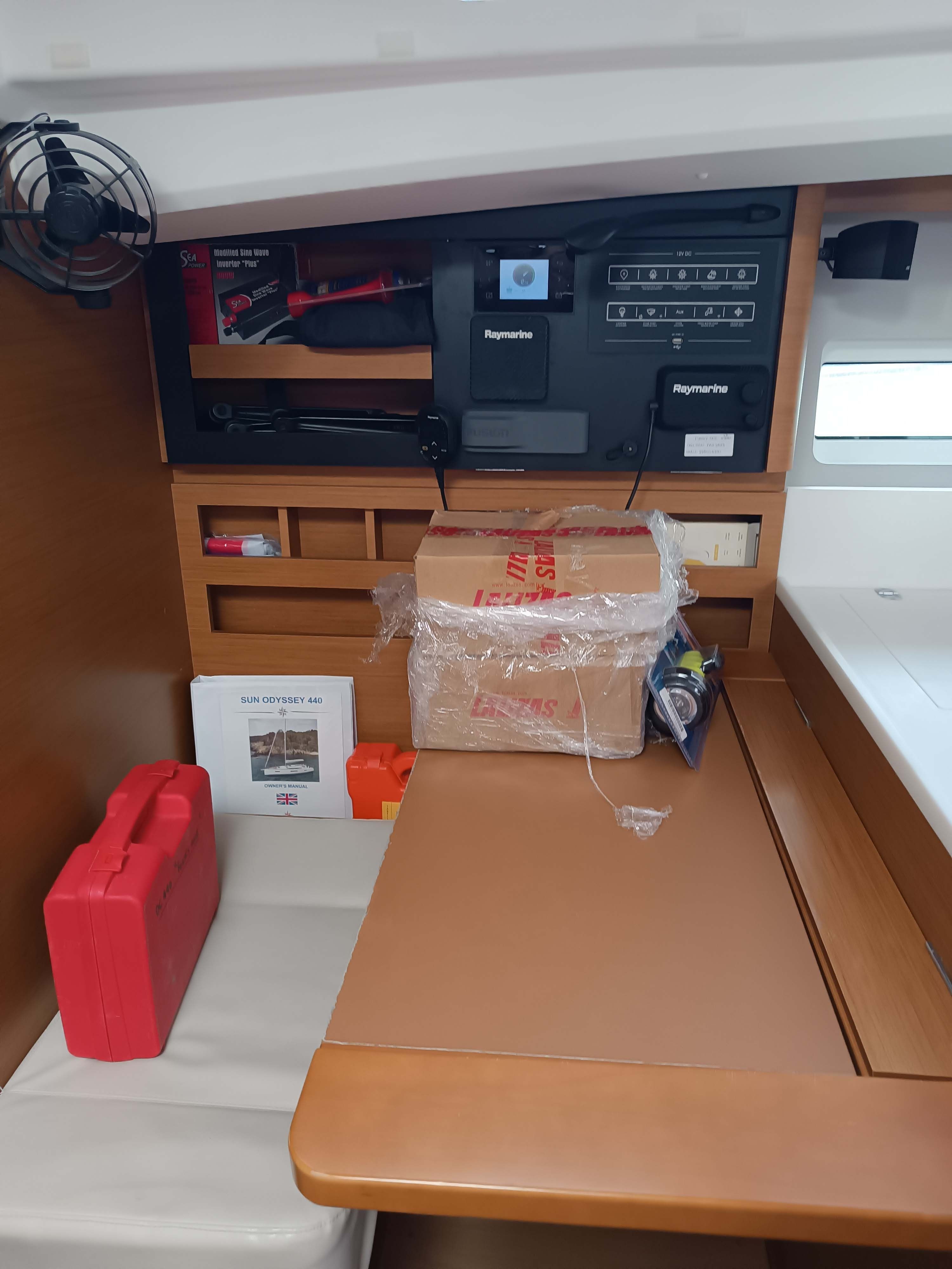 Jeanneau Sun Odyssey 440 | Funky One