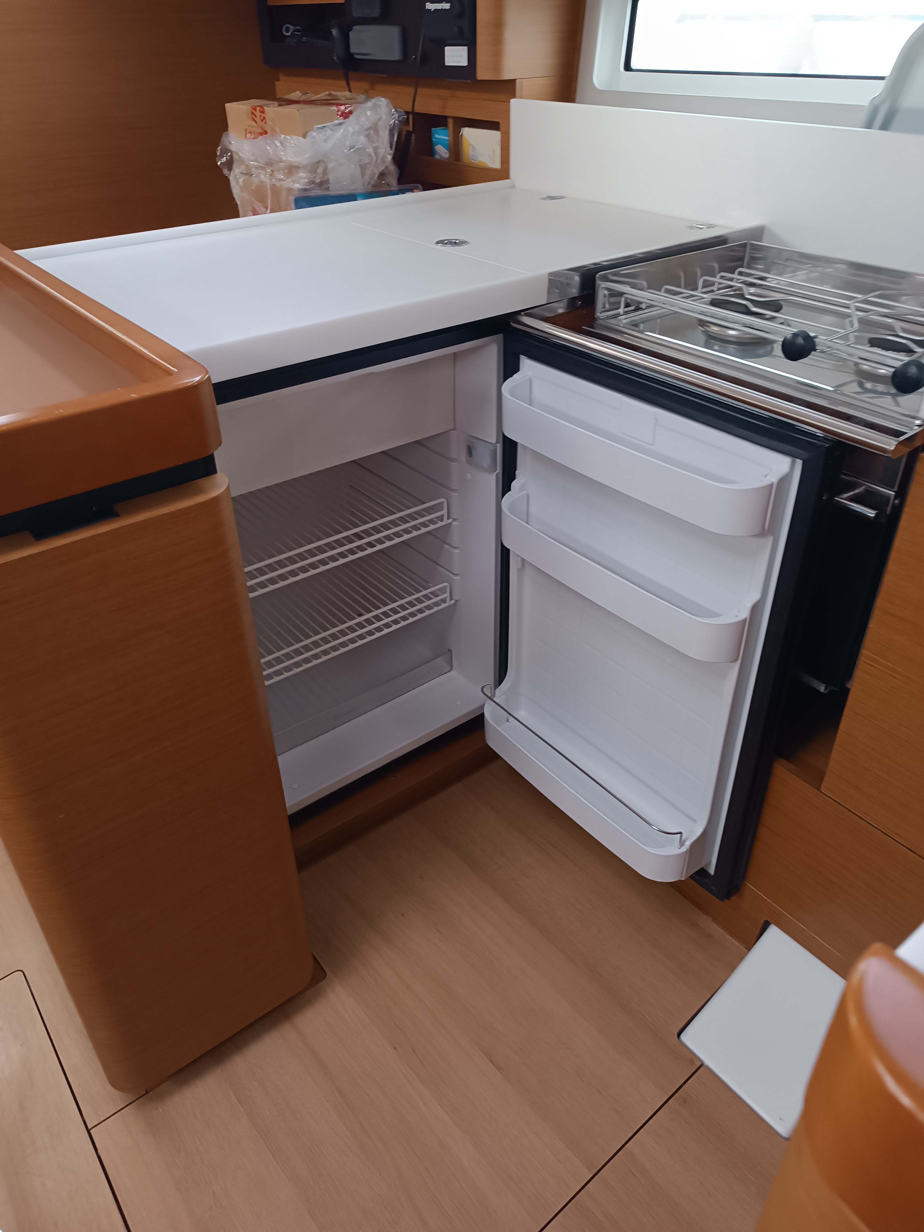 Jeanneau Sun Odyssey 440 | Funky One