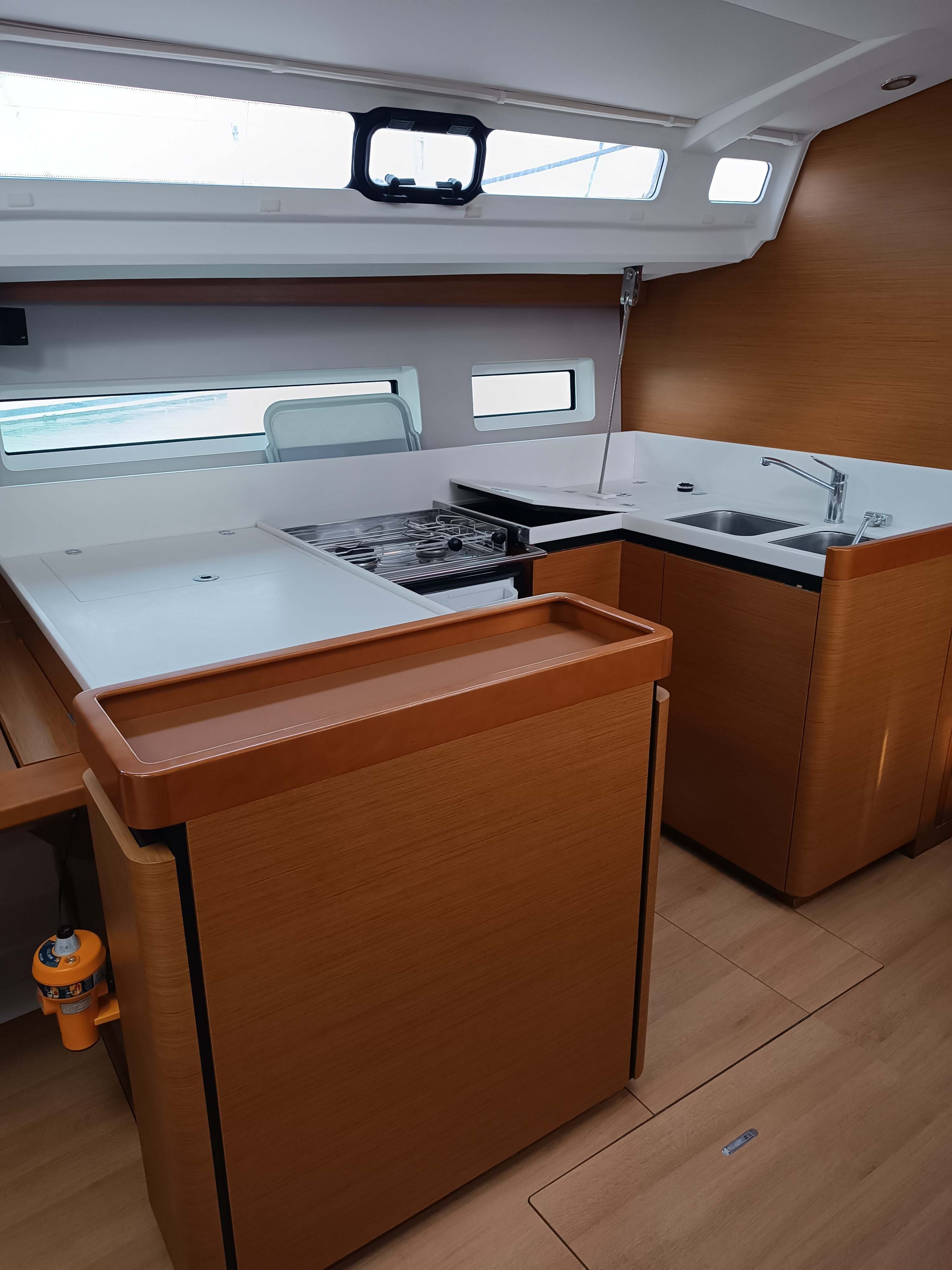 Jeanneau Sun Odyssey 440 | Funky One