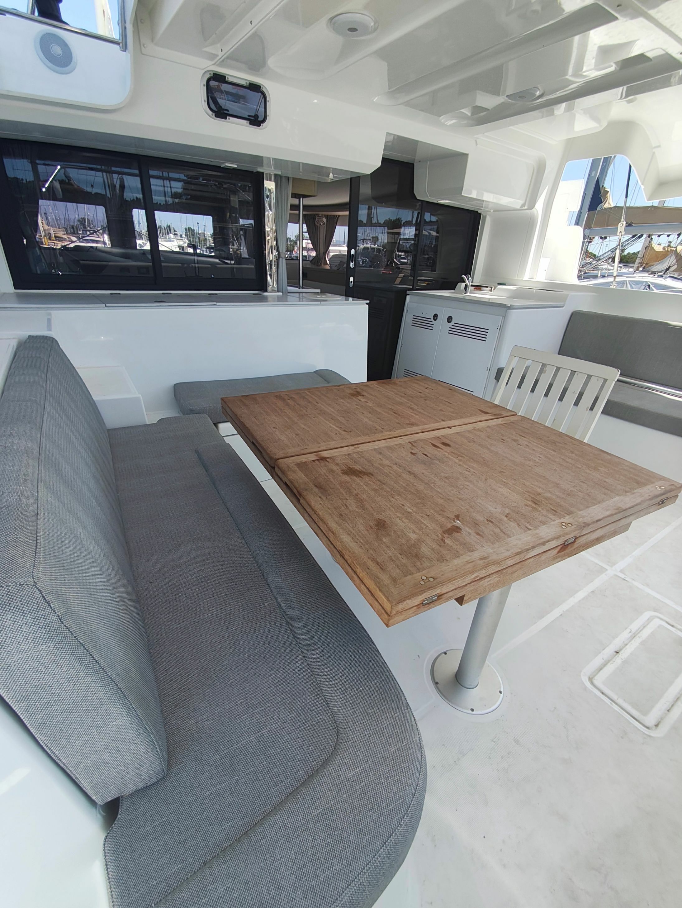 Lagoon 46 | Athina