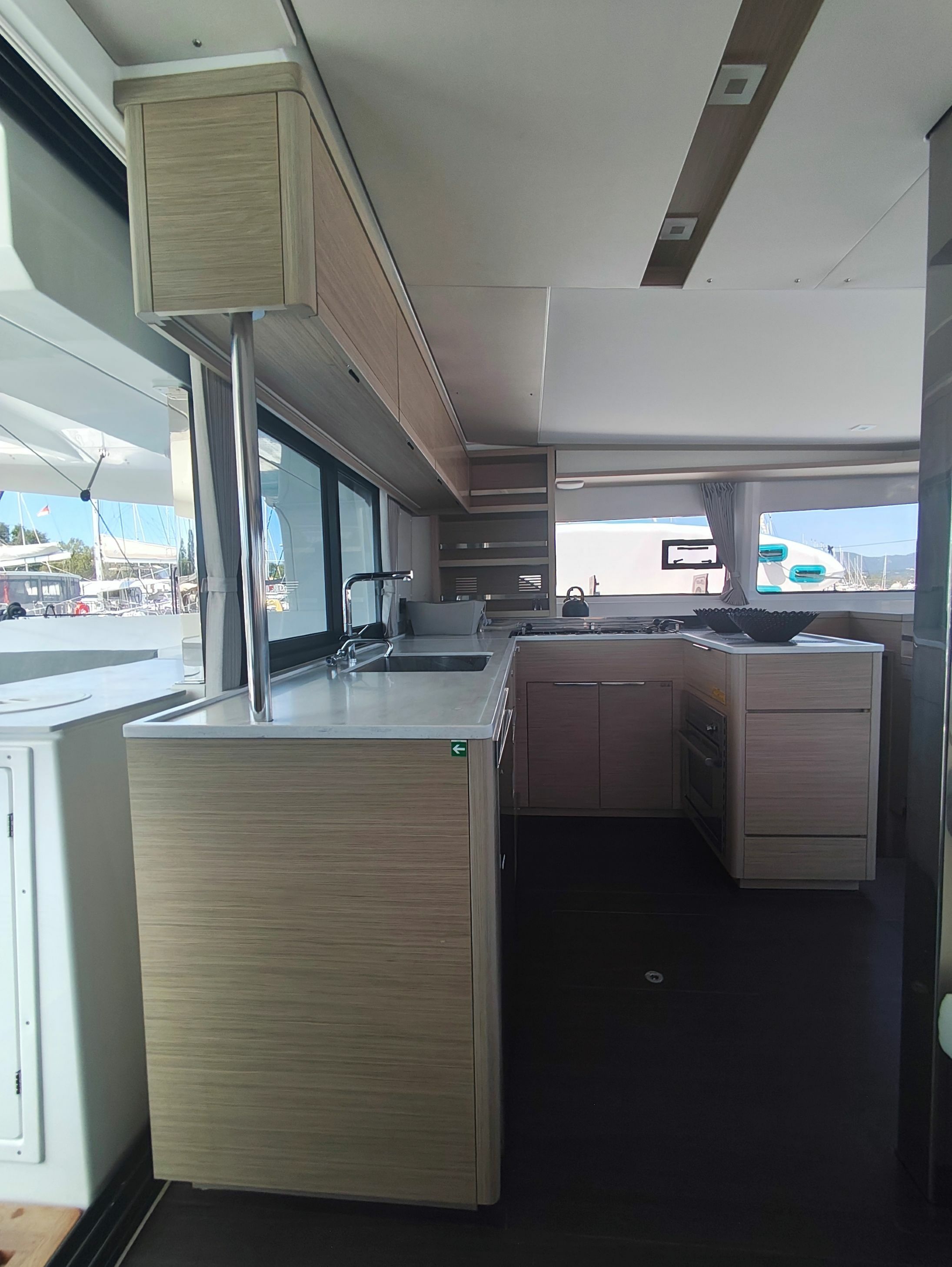 Lagoon 46 | Athina