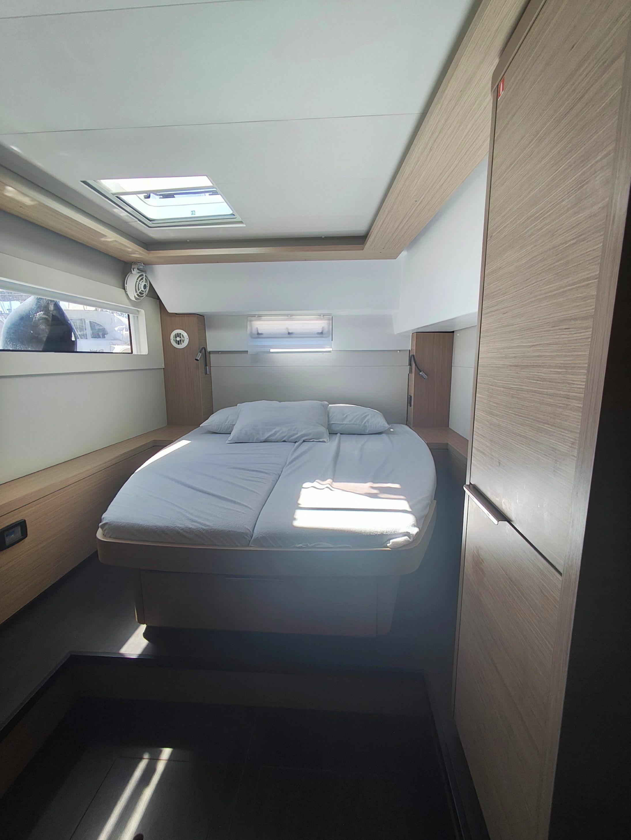 Lagoon 46 | Athina