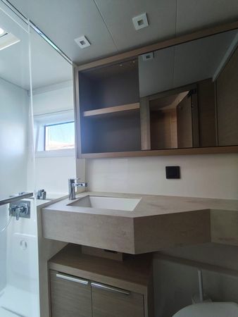 Lagoon 46 | Athina