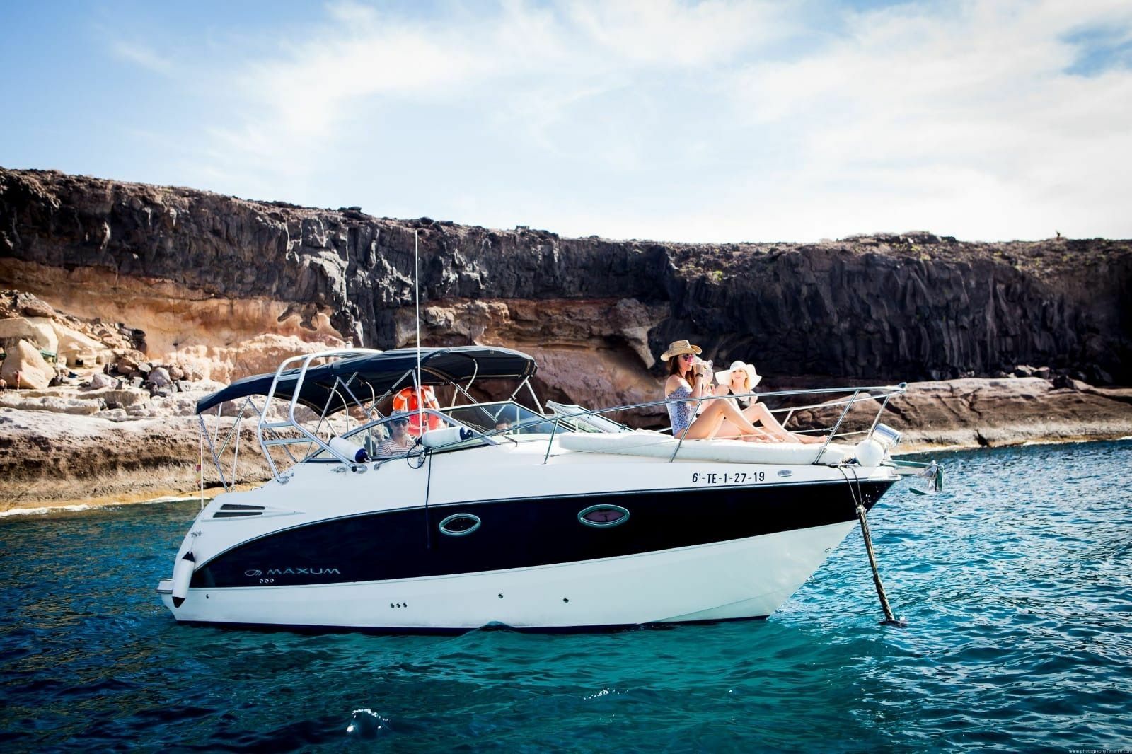 Maxum 2700 SE | Armani