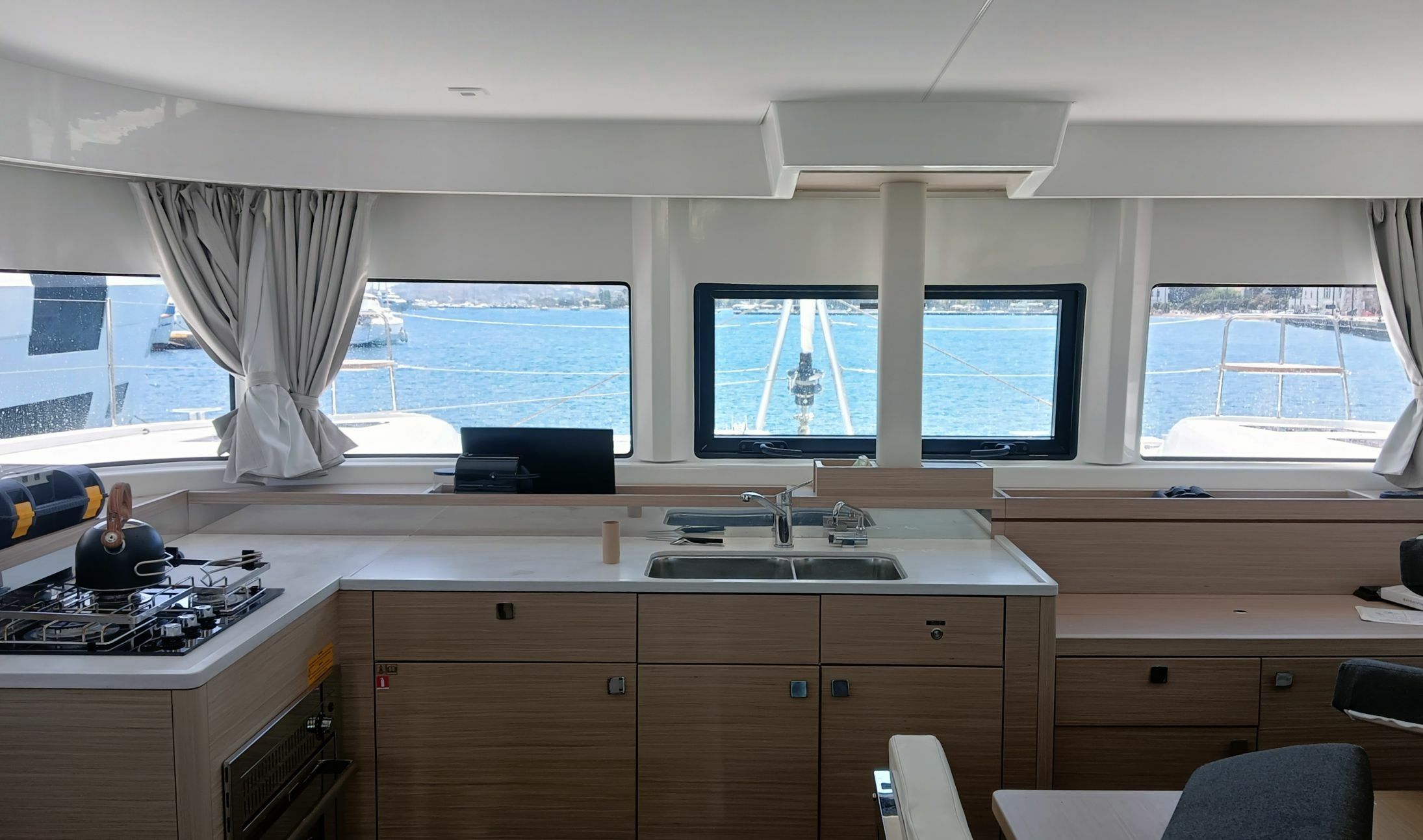 Lagoon 43 | Allo