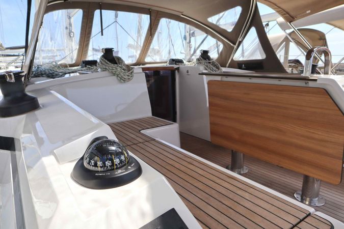 Bavaria C42 | Lima