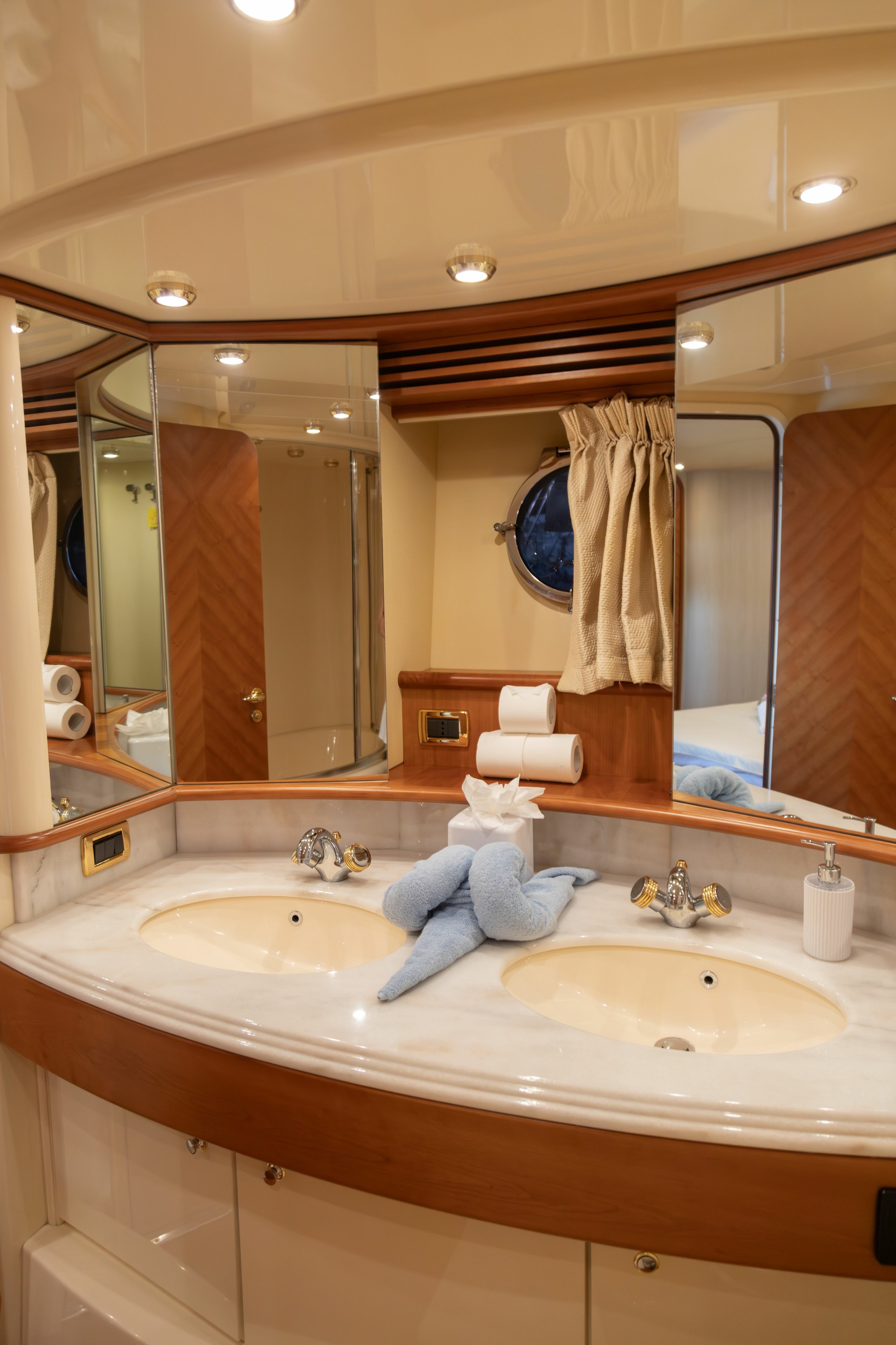 Azimut 68 | Alise