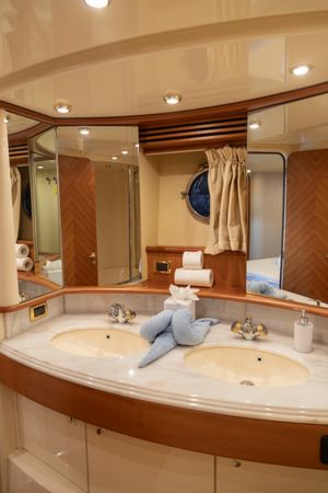 Azimut 68 | Alise