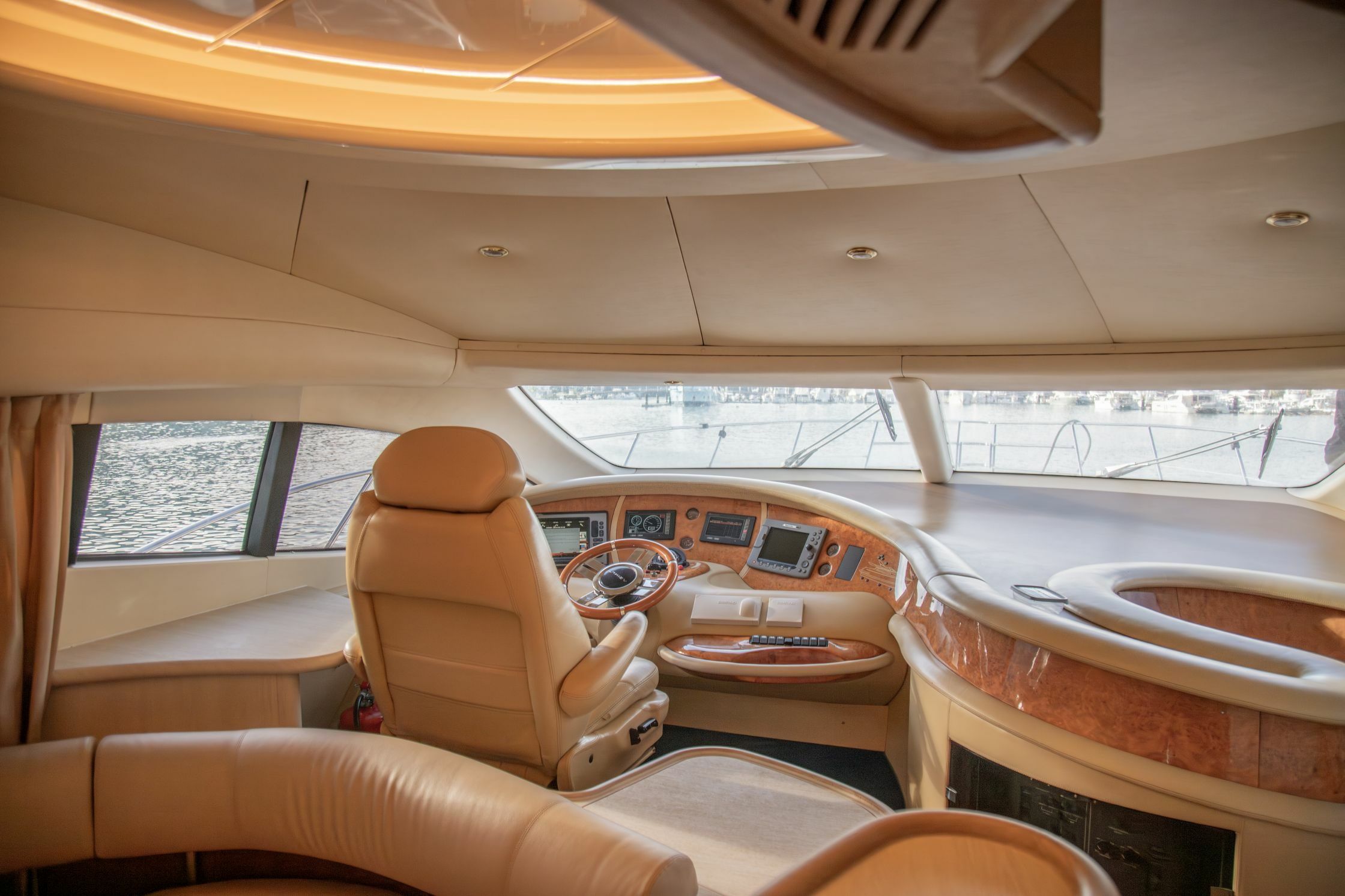 Azimut 68 | Alise