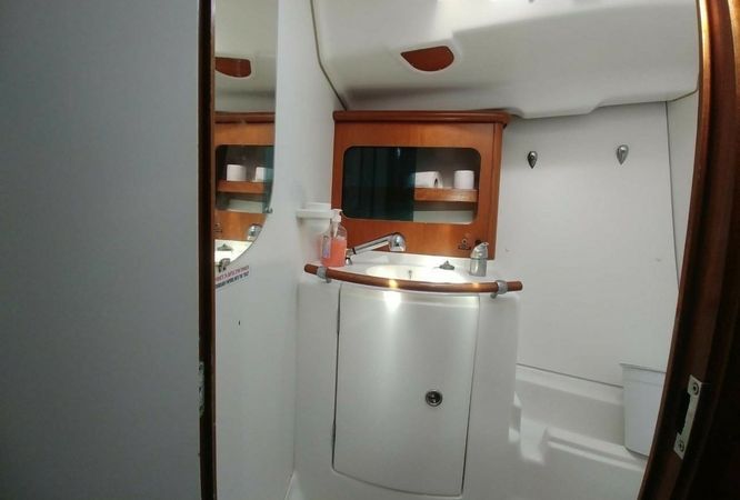 Beneteau Oceanis Clipper 411 | Rota