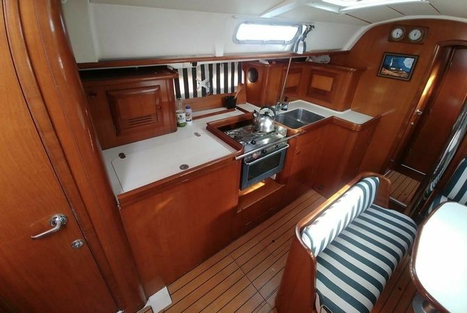 Beneteau Oceanis Clipper 411 | Rota