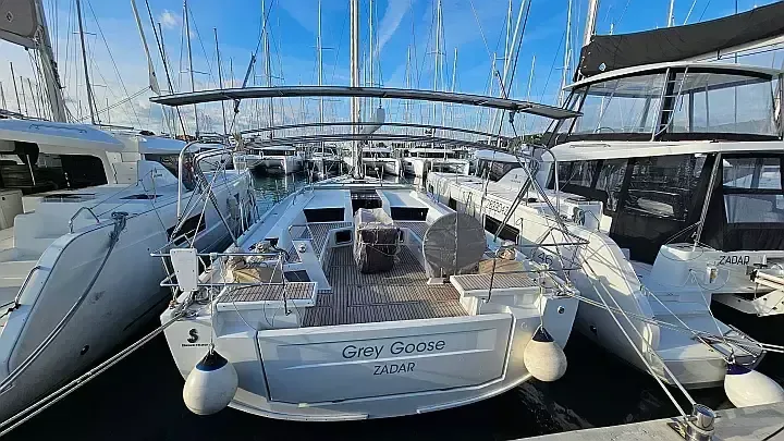 Beneteau Oceanis 51.1 | Grey Goose