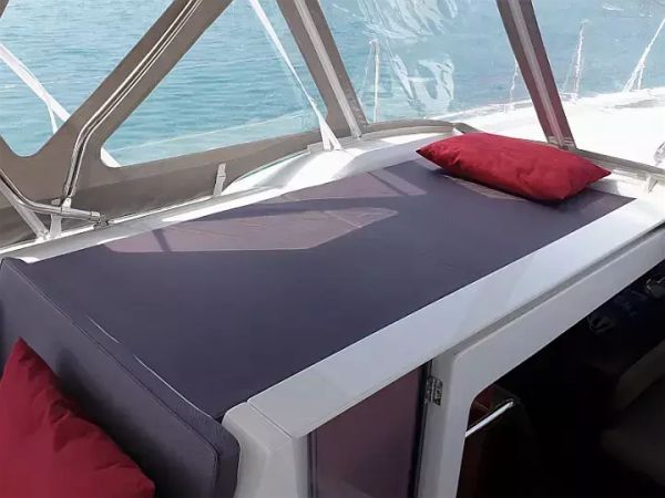 Beneteau Oceanis 51.1 | Grey Goose