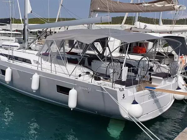 Beneteau Oceanis 51.1 | Grey Goose