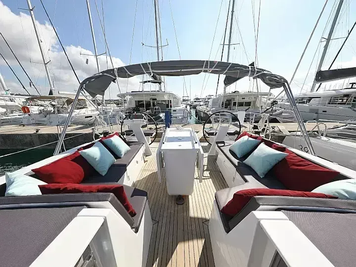 Beneteau Oceanis 51.1 | Grey Goose