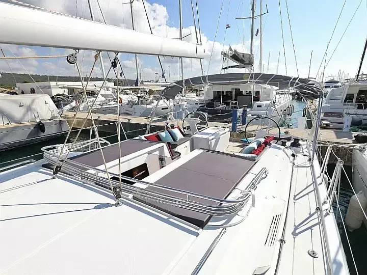 Beneteau Oceanis 51.1 | Grey Goose