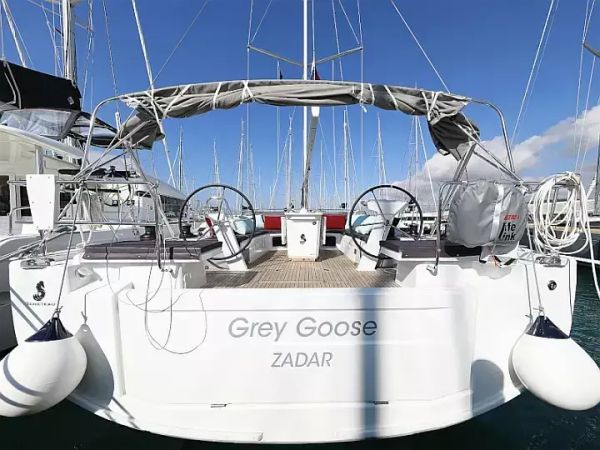 Beneteau Oceanis 51.1 | Grey Goose